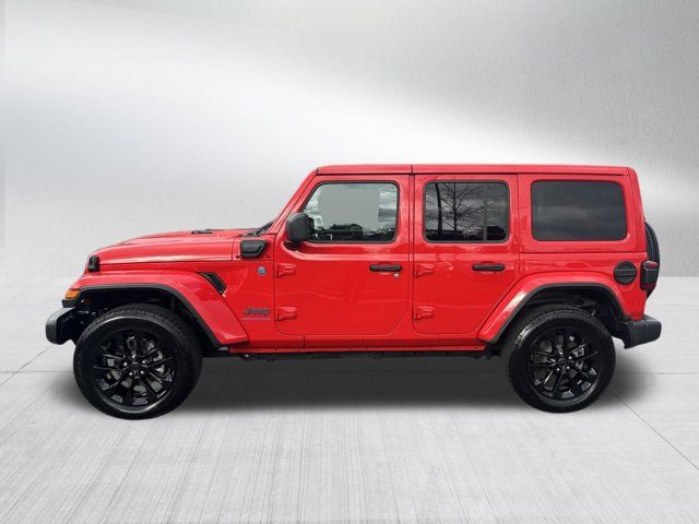 Certified 2025 Jeep Wrangler Unlimited Sahara w/ Safety Group AWD/4WD image 7
