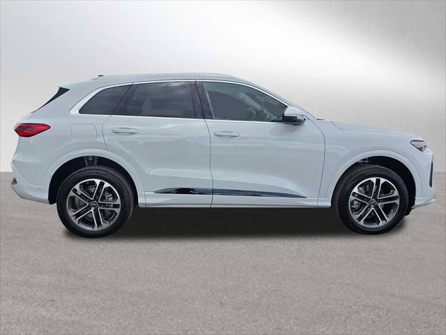 New 2026 Audi Q5 Premium AWD/4WD image 2