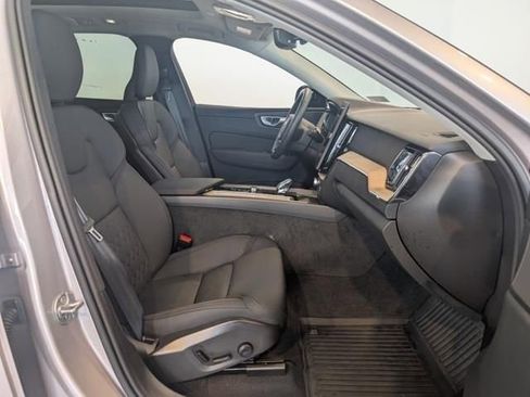 Used 2026 Volvo XC60 B5 Core w/ Climate Package image 31