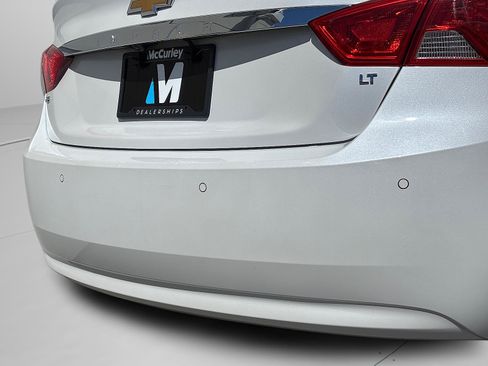 Used 2017 Chevrolet Impala LT w/ Convenience Package FWD image 6