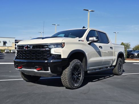 New 2026 Chevrolet Silverado 1500 ZR2 image 2