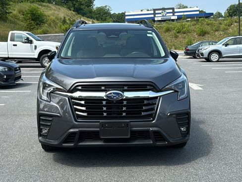 Used 2024 Subaru Ascent Limited w/ Technology Package AWD/4WD image 2