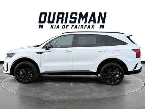 Certified 2023 Kia Sorento SX image 3