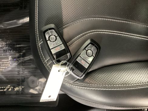 Used 2023 Ford Mustang Mach-E Premium image 35