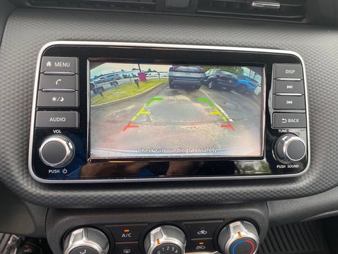 Certified 2025 Nissan Kicks Play S FWD image 21