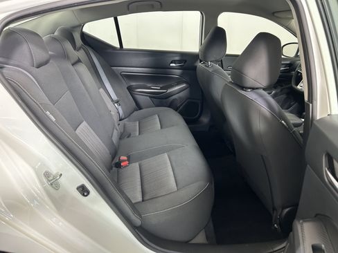 Used 2022 Nissan Altima 2.5 S FWD image 23