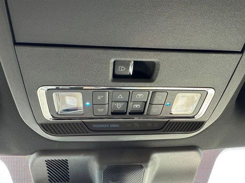 Used 2025 Ford F150 Lightning Lariat AWD/4WD image 41