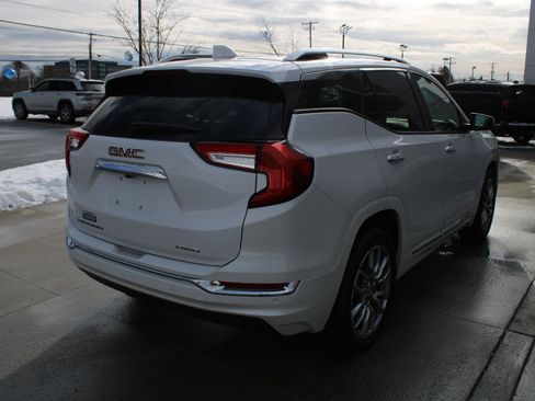 Used 2023 GMC Terrain Denali image 7