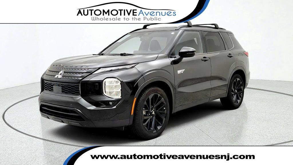 Used 2025 Mitsubishi Outlander SEL Black Edition AWD/4WD image 1