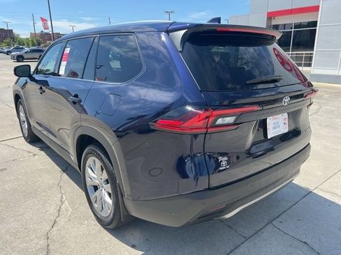 New 2026 Toyota Grand Highlander FWD image 8