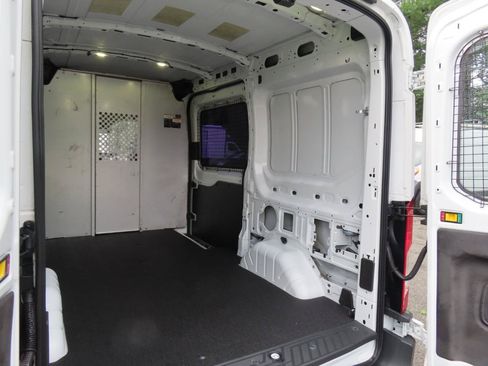 Used 2017 Ford Transit 150 130 Medium Roof RWD image 14