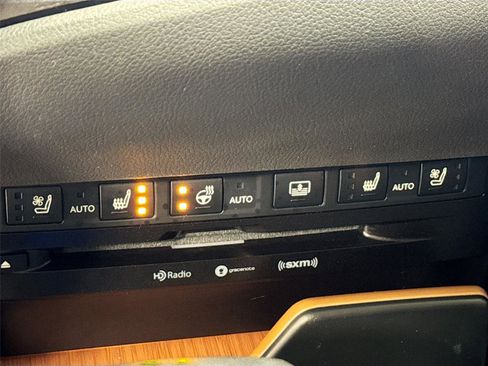 Used 2019 Lexus ES 300h w/ Luxury Package image 20