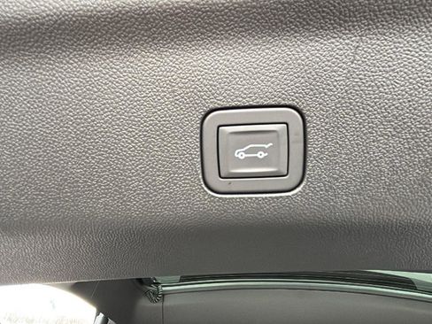 New 2026 GMC Yukon Elevation w/ Elevation Premium Package image 36