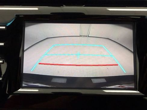 Used 2019 Toyota Camry SE FWD image 20