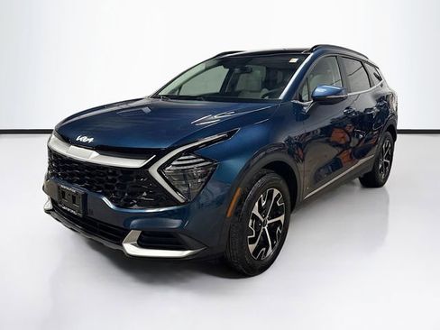 Used 2025 Kia Sportage EX w/ EX Premium Package image 3