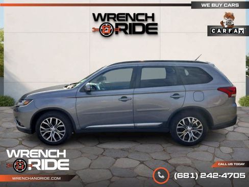 Used 2016 Mitsubishi Outlander SEL image 11