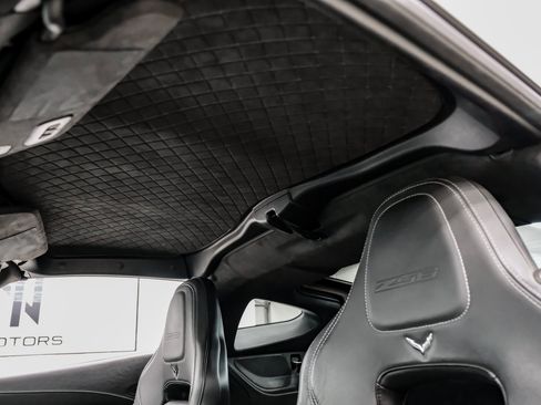 Used 2017 Chevrolet Corvette Z06 image 31