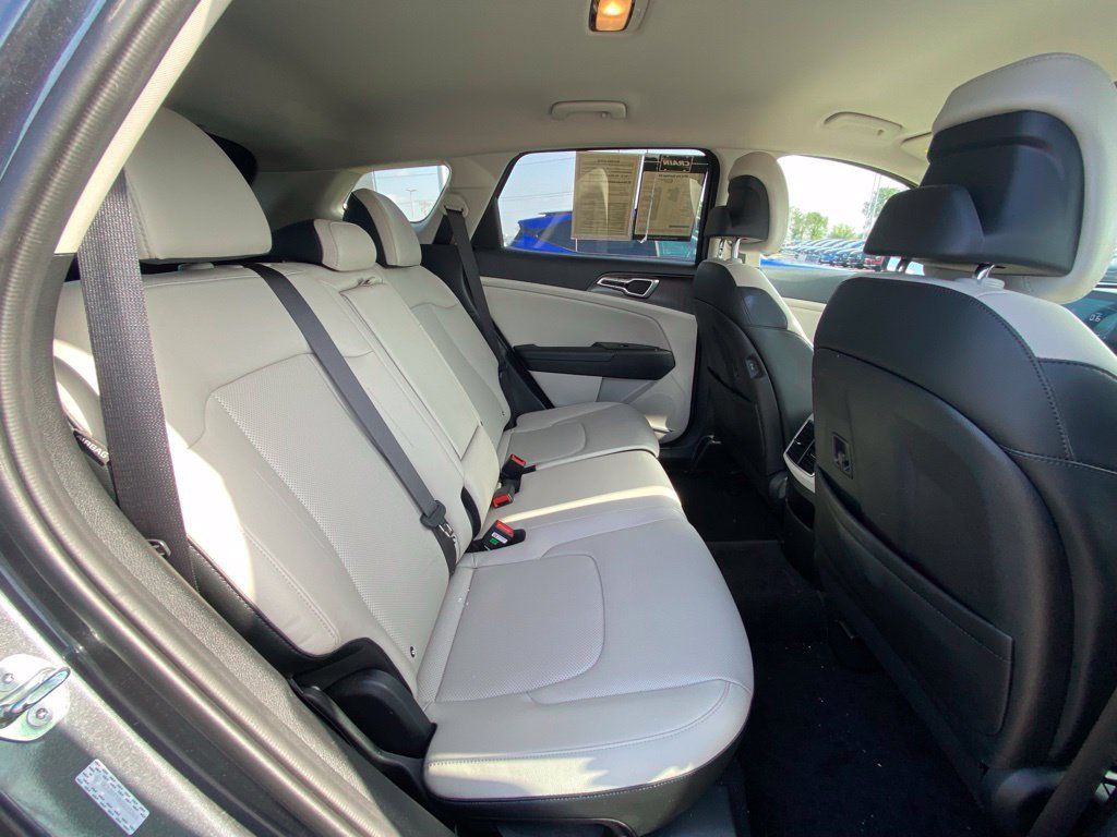 Certified 2024 Kia Sportage EX FWD image 25