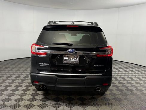 Used 2023 Subaru Ascent Premium w/ Convenience Package image 9