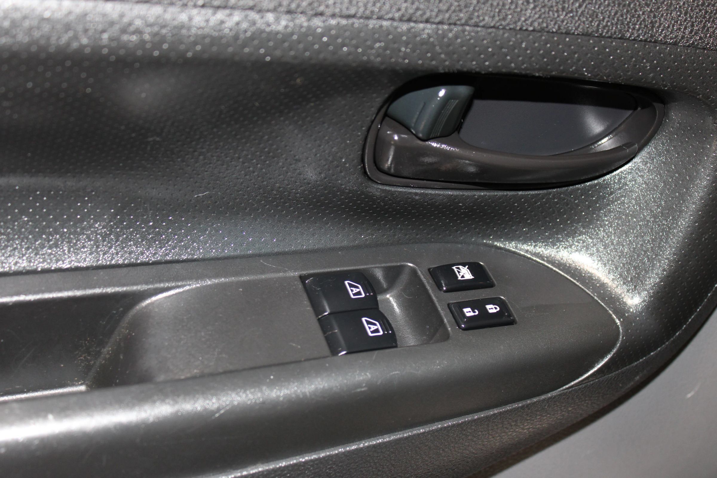 Used 2019 Nissan NV200 SV FWD image 9