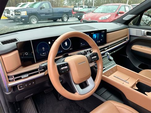 Used 2024 Hyundai Santa Fe Limited image 10