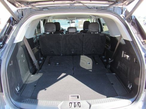 Used 2023 Ford Explorer XLT w/ Equipment Group 202A AWD/4WD image 33