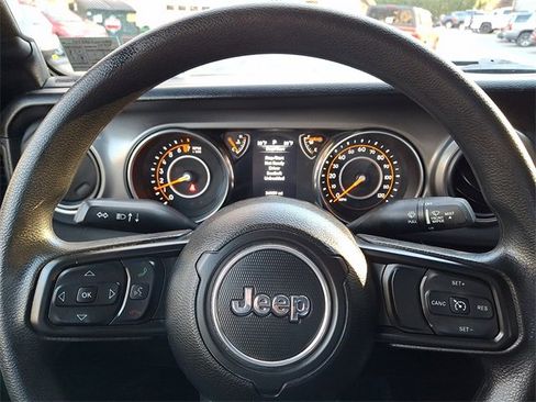Used 2022 Jeep Wrangler Sport image 24