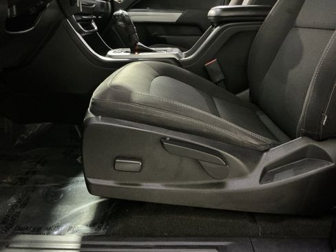 Used 2017 Chevrolet Colorado LT w/ Redline Special Edition image 22