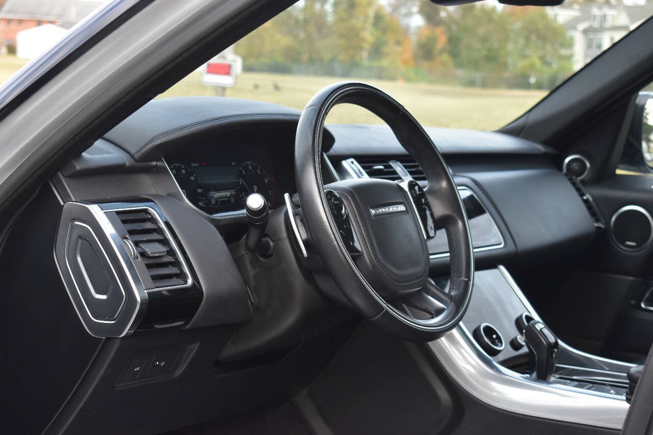 Used 2018 Land Rover Range Rover Sport HSE Dynamic AWD/4WD image 19