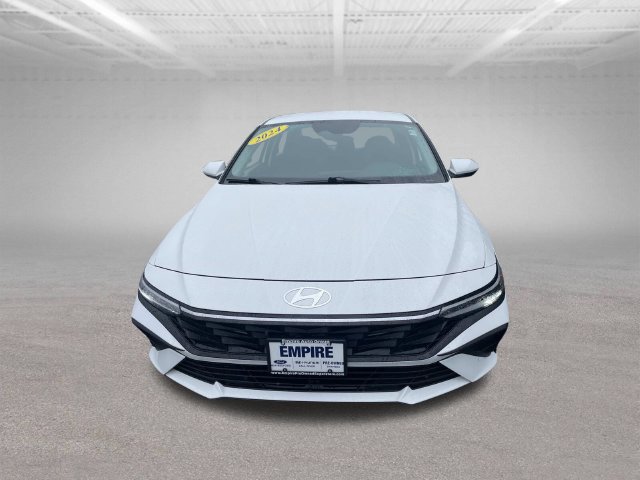 Used 2024 Hyundai Elantra SEL FWD image 11