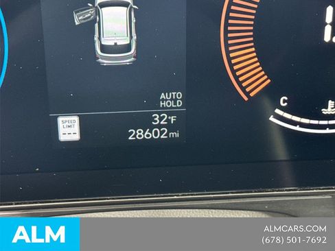Used 2025 Hyundai Kona SEL FWD image 31