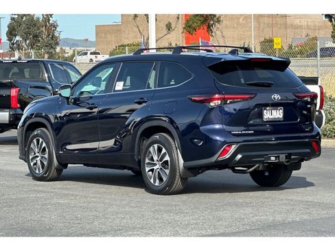 New 2026 Toyota Highlander XLE image 6