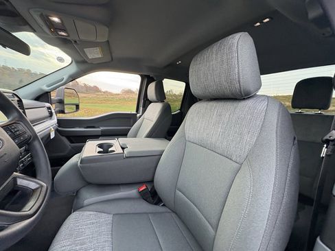 New 2026 Ford F250 XLT w/ 360-Degree Camera Package image 42