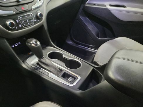 Used 2021 Chevrolet Equinox Premier FWD image 26