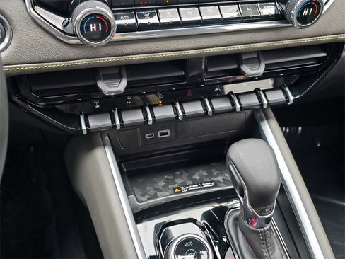 Certified 2026 Chevrolet Colorado ZR2 w/ Technology Package image 20