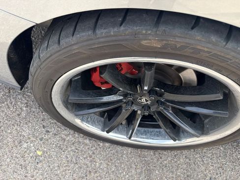 Used 2021 Ford Mustang GT RWD image 4