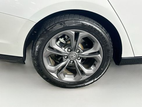 Used 2023 Honda Accord EX-L image 11