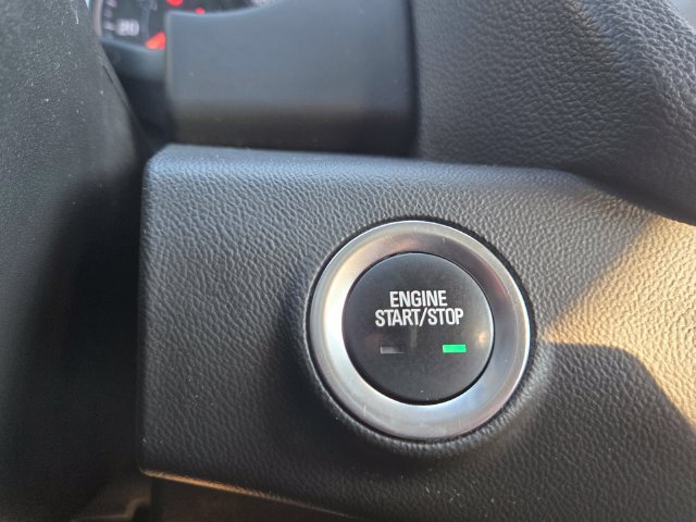 Used 2023 GMC Terrain SLE w/ Driver Convenience Package FWD image 24