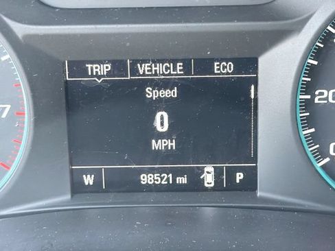 Used 2021 Chevrolet Malibu LT FWD image 23