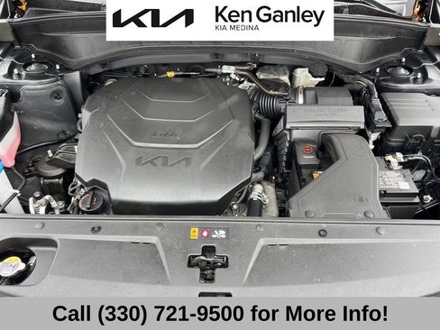 Used 2025 Kia Telluride SX w/ SX Captain's Chair Package image 63