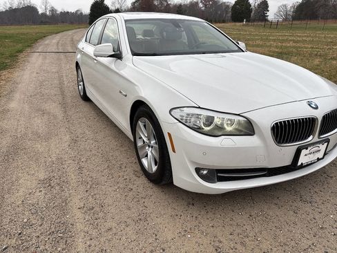 Used 2013 BMW 528i xDrive Sedan image 3