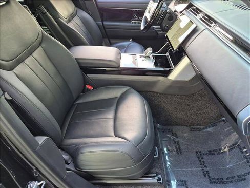 Certified 2025 Land Rover Range Rover Long Wheelbase Autobiography AWD/4WD image 21