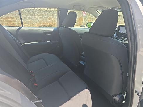 Used 2024 Toyota Corolla LE FWD image 11