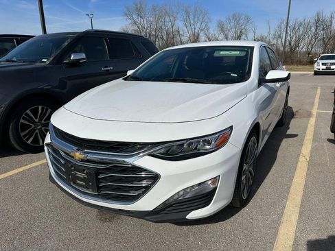 Used 2024 Chevrolet Malibu LT image 1