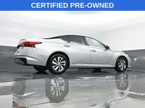 Used 2022 Nissan Altima 2.5 S FWD image 23