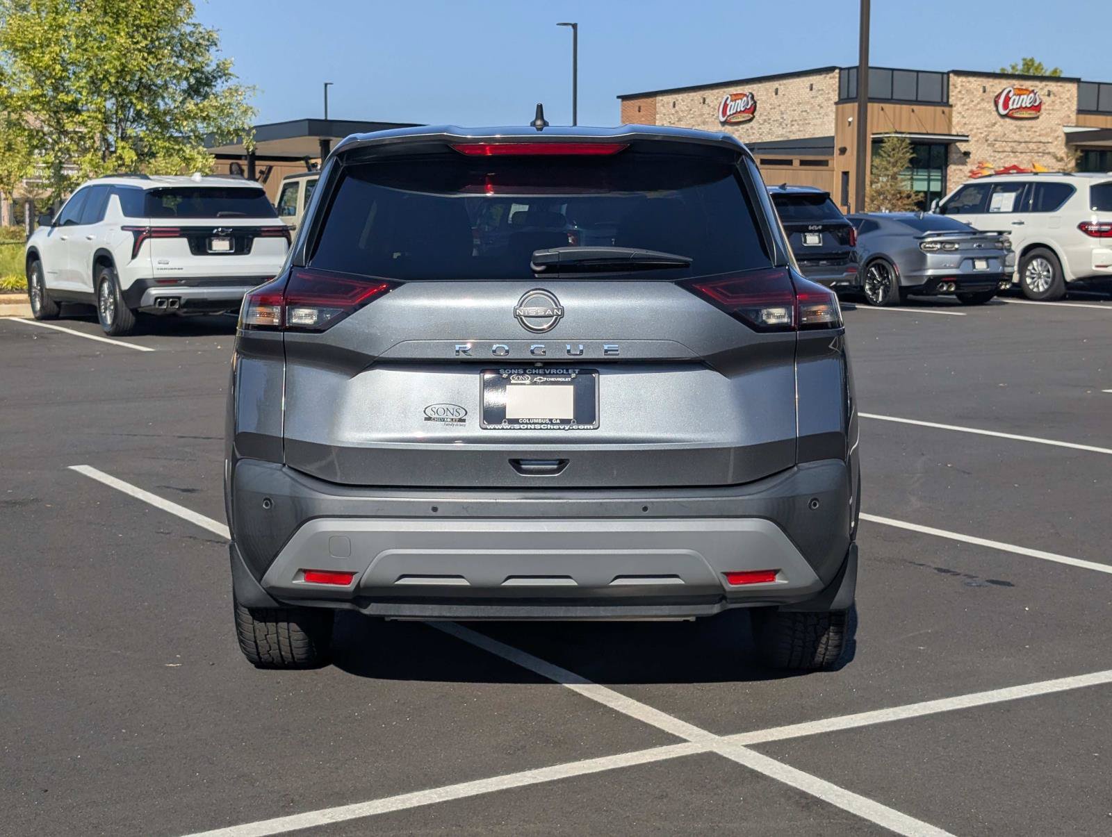 Used 2023 Nissan Rogue S FWD image 9