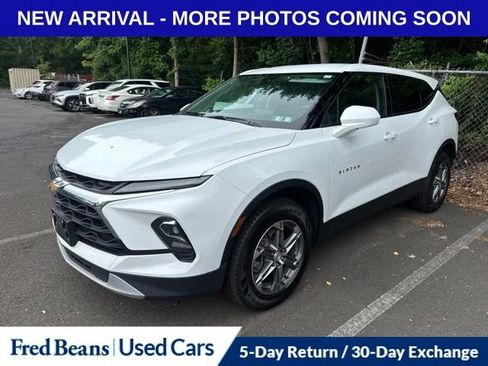 Used 2023 Chevrolet Blazer LT w/ Driver Confidence Package AWD/4WD image 2
