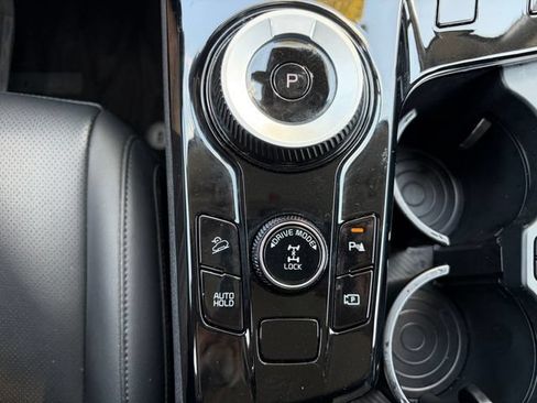 Used 2023 Kia Sportage EX AWD/4WD image 31