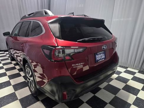 Used 2022 Subaru Outback Premium AWD/4WD image 6