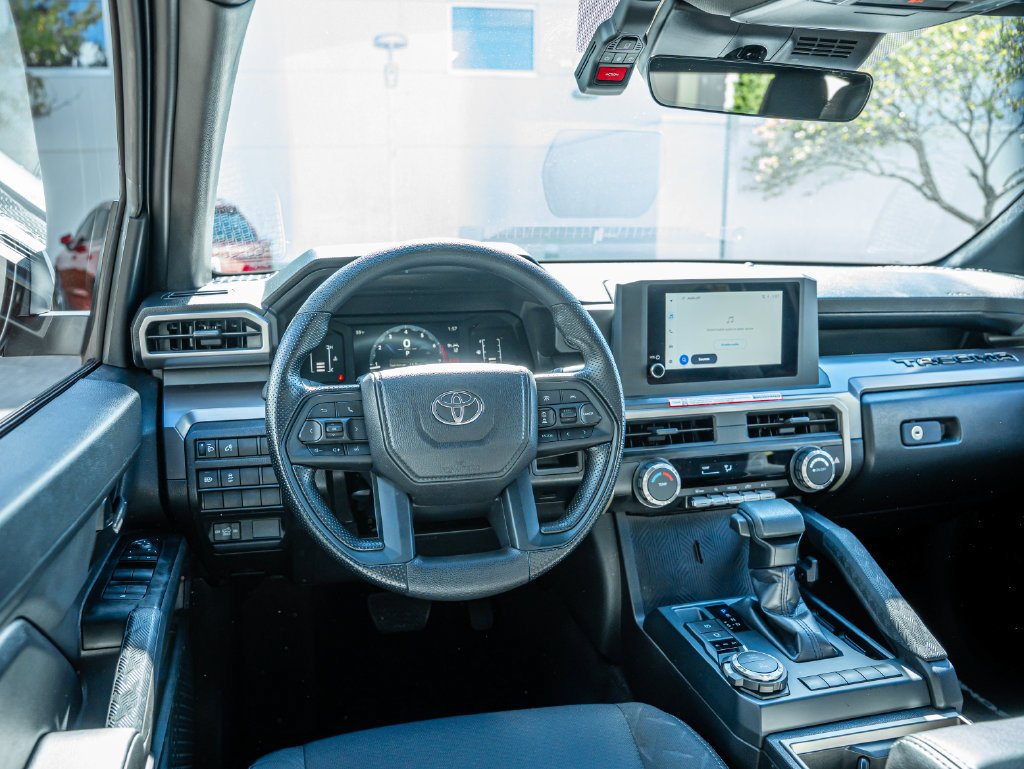 Used 2026 Toyota Tacoma SR5 AWD/4WD image 32